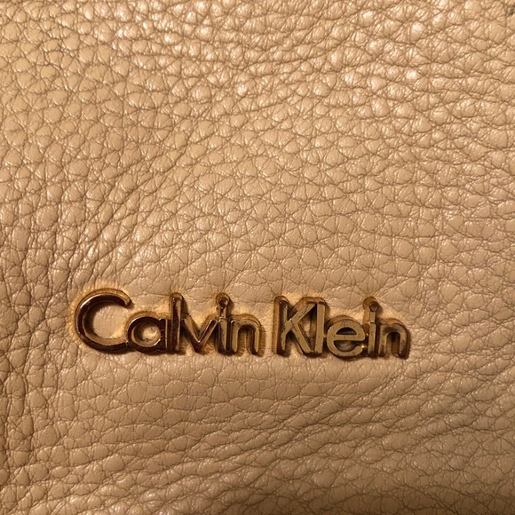 Calvin Klein Cream Leather Hobo Bag - Picture 2 of 9